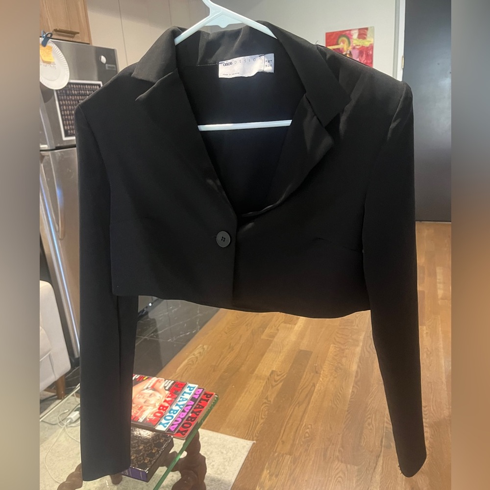 Black ASOS design cropped blazer